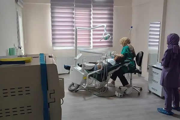 Dt. Ayşe Yılmaz Pazar - Resim 2