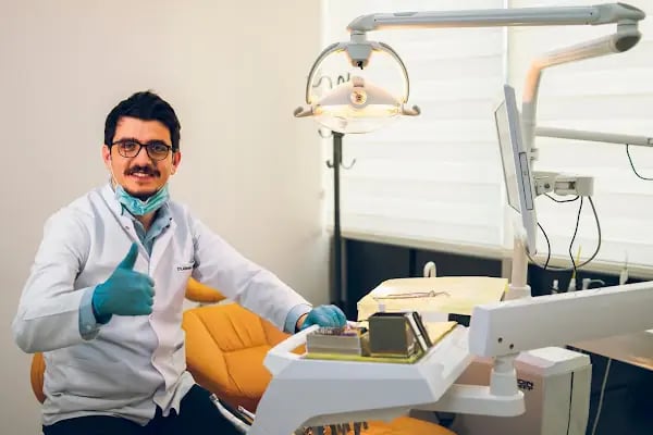 DENTOVA ESTETİK - Konya İmplant, Diş Teli, Çocuk Diş Hekimliği, Konya Diş Hekimi - Resim 7