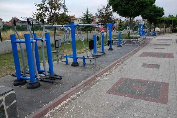 Akhisar Semt Parkı - Resim 9