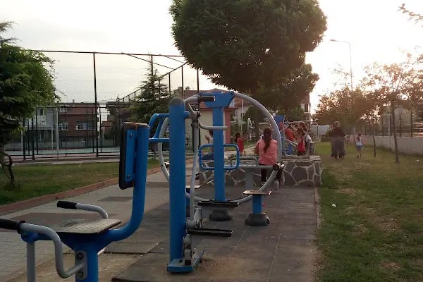 Akhisar Semt Parkı - Resim 7