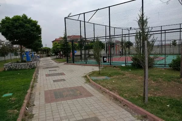 Akhisar Semt Parkı - Resim 1
