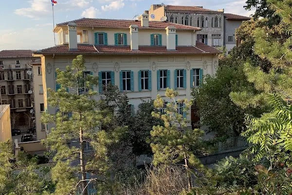 Azize Tereza Kilisesi - Resim 2