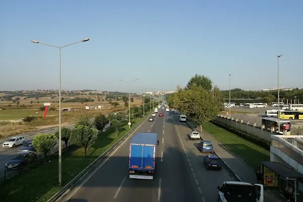 Üniversite Metro İstasyonu - Resim 19