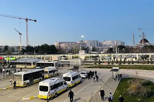 Üniversite Metro İstasyonu - Resim 17