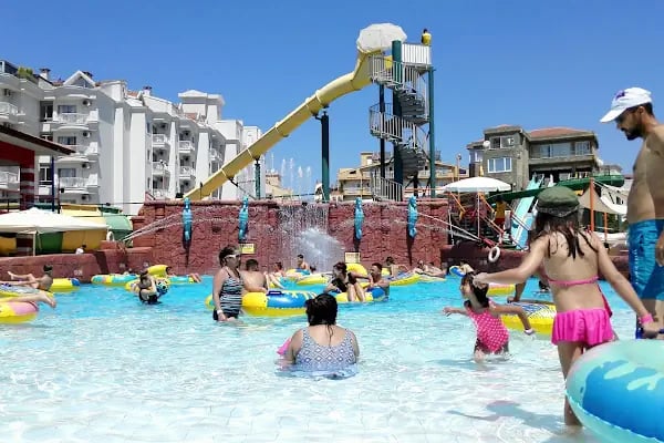 Havuzlu Bahçe Restaurant &amp; Aquapark - Resim 4
