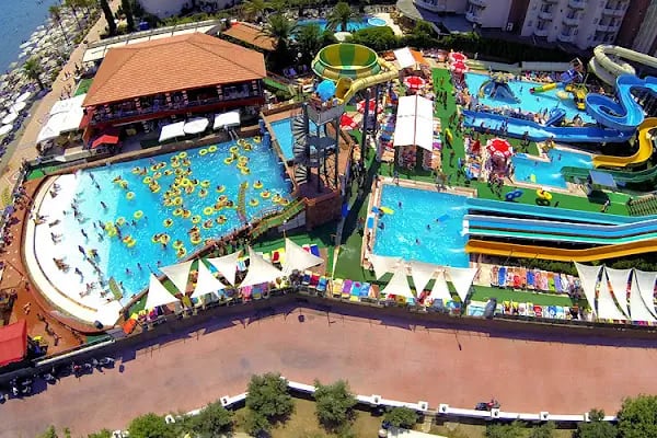 Havuzlu Bahçe Restaurant &amp; Aquapark - Resim 2