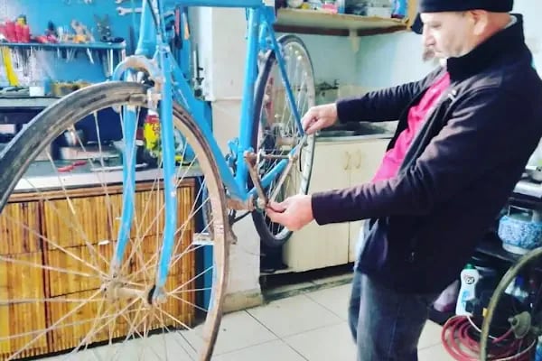 Doğa Bisiklet Tamir Atölyesi ve Bisiklet-Parça Satış Tekin Usta - Resim 3