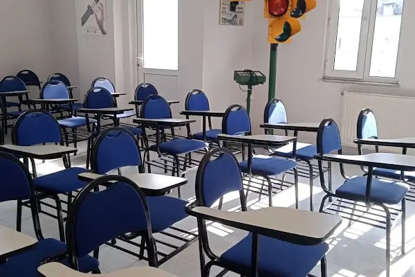 Özel Bursa Evren Motorlu Taşıt Sürücüleri Kursu - Resim 7
