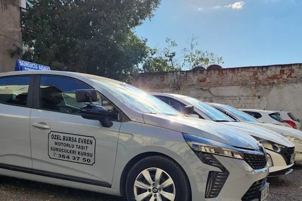 Özel Bursa Evren Motorlu Taşıt Sürücüleri Kursu - Resim 4