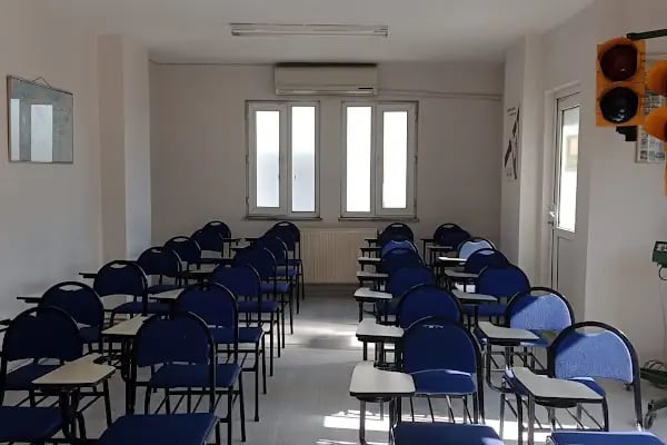 Özel Bursa Evren Motorlu Taşıt Sürücüleri Kursu - Resim 2