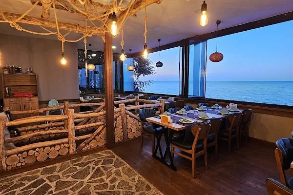 LAUSS Cafe &amp; Lounge - Resim 10