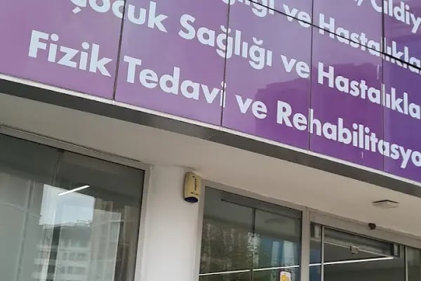 Özel Kardelen Tıp Merkezi - Saç Ekimi Merkezi - Resim 11