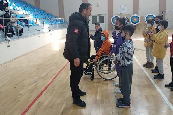 Altındağ Belediyesi Kapalı Spor Salonu - Resim 8
