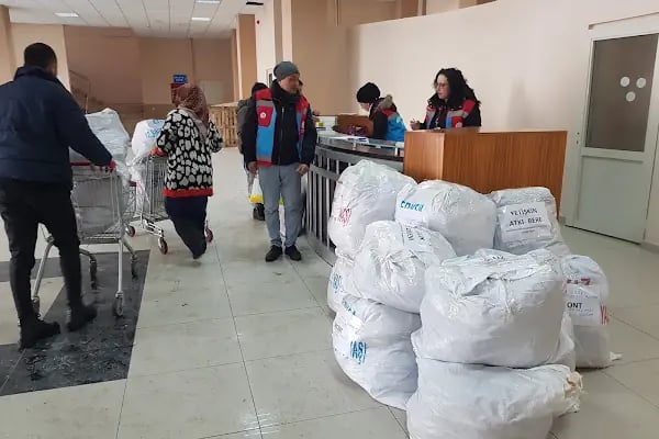 Altındağ Belediyesi Kapalı Spor Salonu - Resim 18