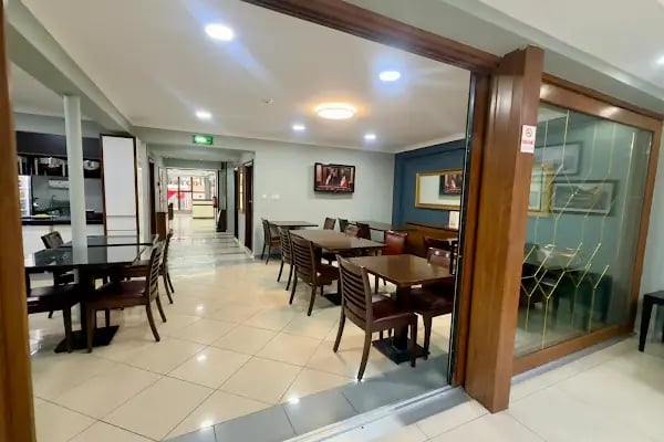Berlitz Hotel - Resim 6