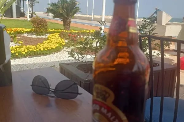 Mac Royal Cafe &amp; Restaurant - Resim 2