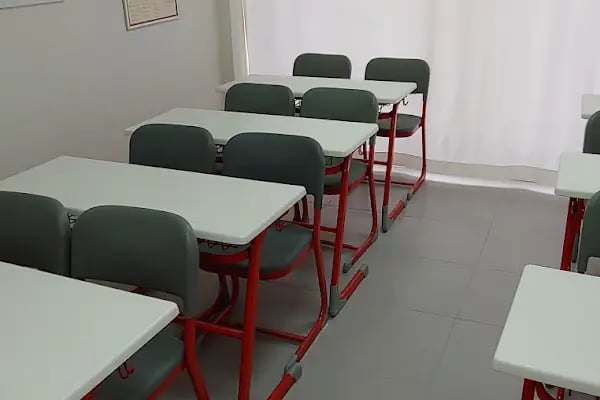 Cambridge English School - Resim 4