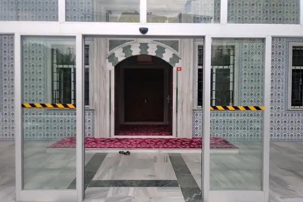 Hazreti Osman Zinnureyn Cami - Resim 6