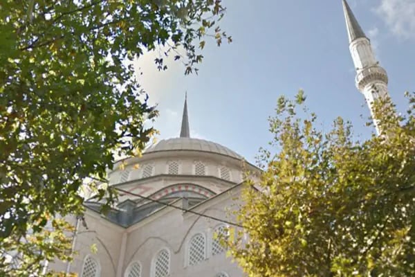Hazreti Osman Zinnureyn Cami - Resim 8