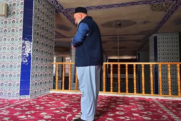Hazreti Osman Zinnureyn Cami - Resim 3
