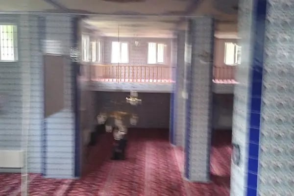 Hazreti Osman Zinnureyn Cami - Resim 13