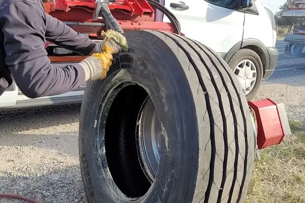 Pozantı Mobil Lastikçi, Sıfır Lastik ve Yerinde Tamir - Resim 12