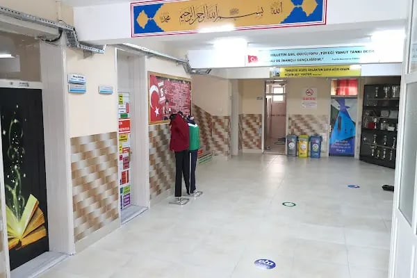 Sare Özkaşıkcı Yatılı Bölge Ortaokulu - Resim 8