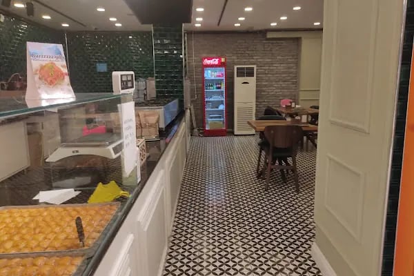 Fiskos Pastane &amp; Cafe - Resim 11