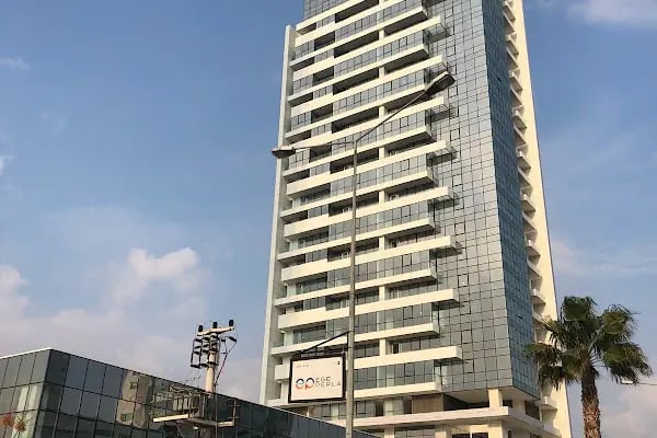 Türkiye Finans İzmir Ticari Şubesi - Resim 2