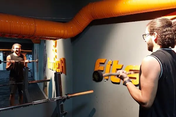 Fitschool Fitness Salonu - Resim 5