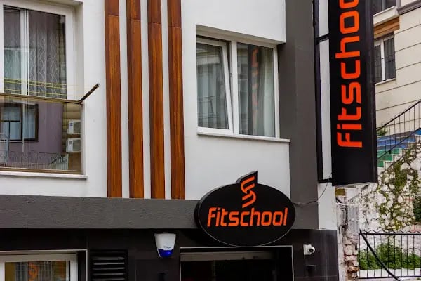 Fitschool Fitness Salonu - Resim 6