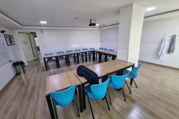 Live English Kurs - Resim 2