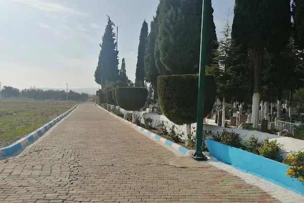 Helvacı Mezarlığı - Resim 1