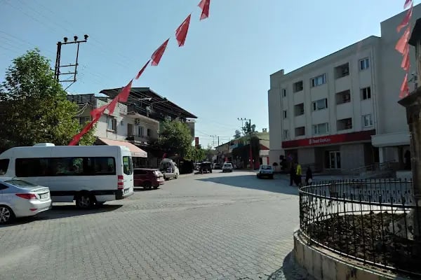 Karaisalı Merkez Cami - Resim 7