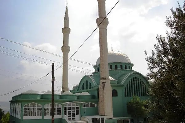 Karaisalı Merkez Cami - Resim 1