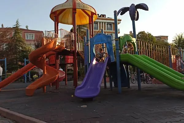Şair Nedim Parkı - Resim 2