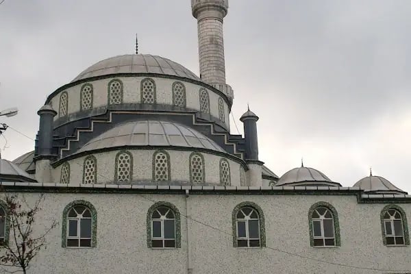 Ataşehir Müftülüğü Yeni Çamlıca Merkez camii - Resim 1