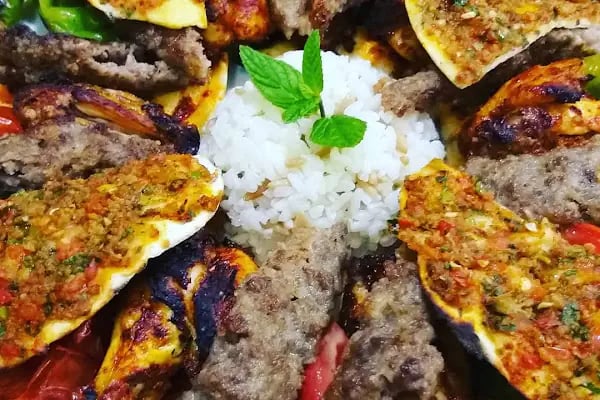 Hacı Bey Lahmacun iskender kebap - Resim 6