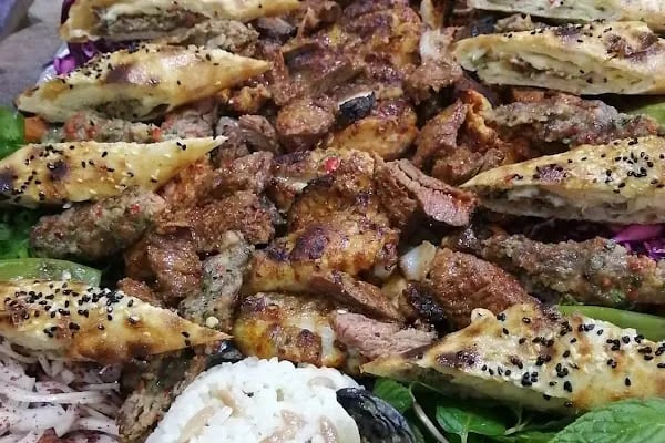 Hacı Bey Lahmacun iskender kebap - Resim 15