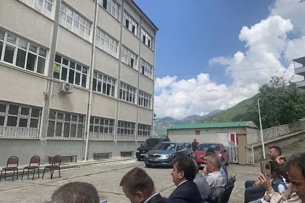 Işıklar Çok Programlı Lisesi - Resim 2
