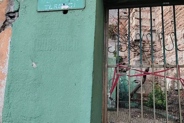 Kesik Baş Ve Deviş Molla Muhammed Türbesi - Resim 11