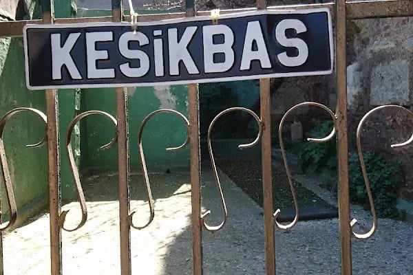 Kesik Baş Ve Deviş Molla Muhammed Türbesi - Resim 7