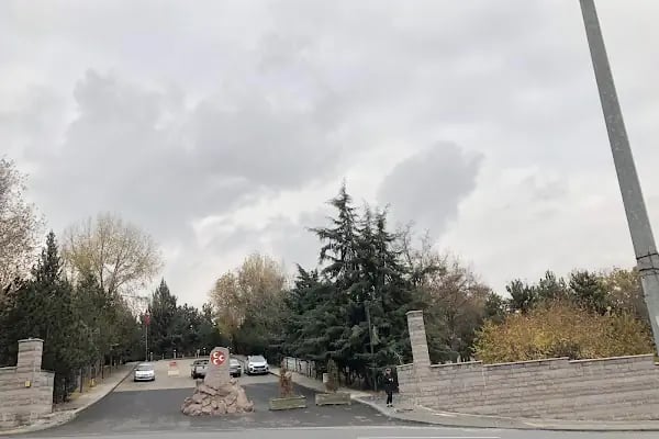 Alparslan Türkeş Kabri - Resim 8