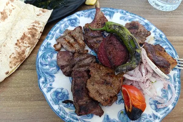 Etzade Eşsiz Anadolu Lezzetleri - Testi Kebabı, Dana Lokum - Kahvaltı - Resim 4
