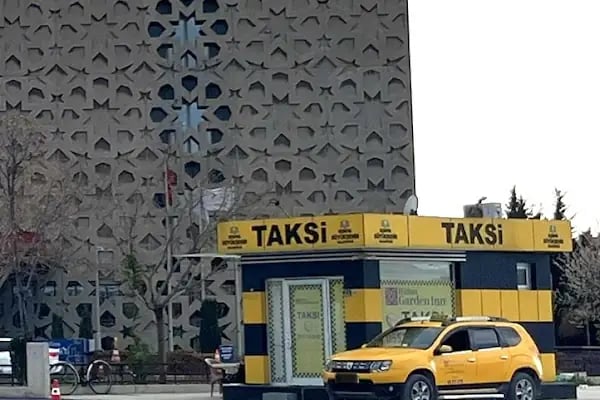 Hilton Garden Inn Taksi - Resim 1
