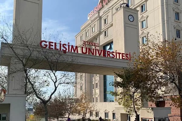 İSTANBUL GELİŞİM ÜNİVERSİTESİ - MESLEK YÜKSEKOKULU - Resim 12