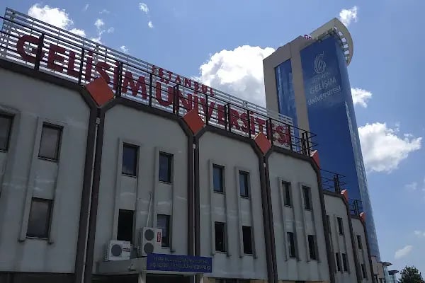 İSTANBUL GELİŞİM ÜNİVERSİTESİ - MESLEK YÜKSEKOKULU - Resim 5