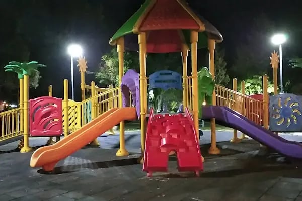 Susurluk Belediye Parkı - Resim 4