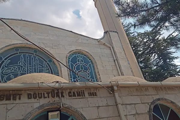 İsmet Oğultürk Cami - Resim 2