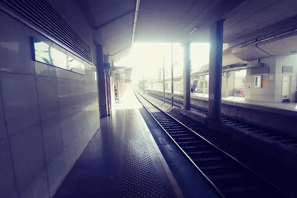 Bayraklı Metro İstasyonu - Resim 12